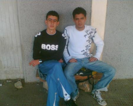 moi est issam fle coin dyalena f lycee nayda dima